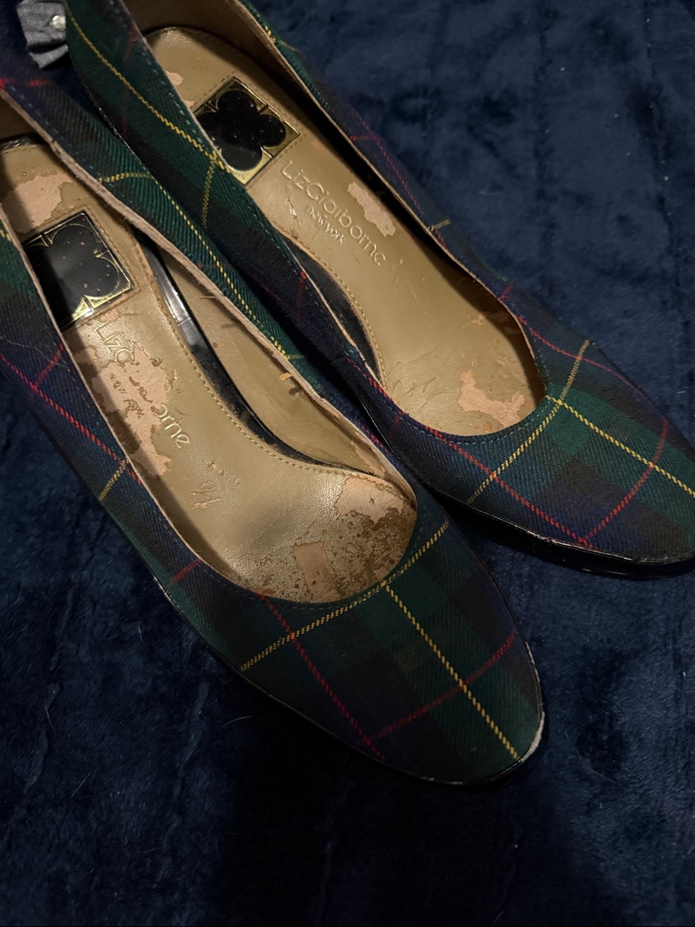 Liz Claiborne Women's Christmas holiday plaid heels  size 8